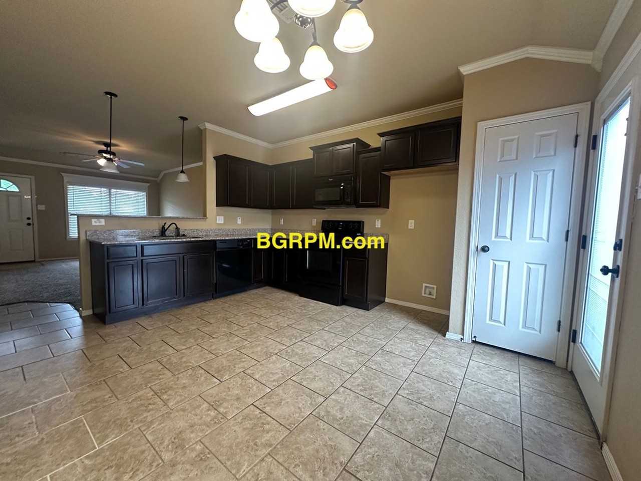 656 Richie Rd - Photo 5 of 12