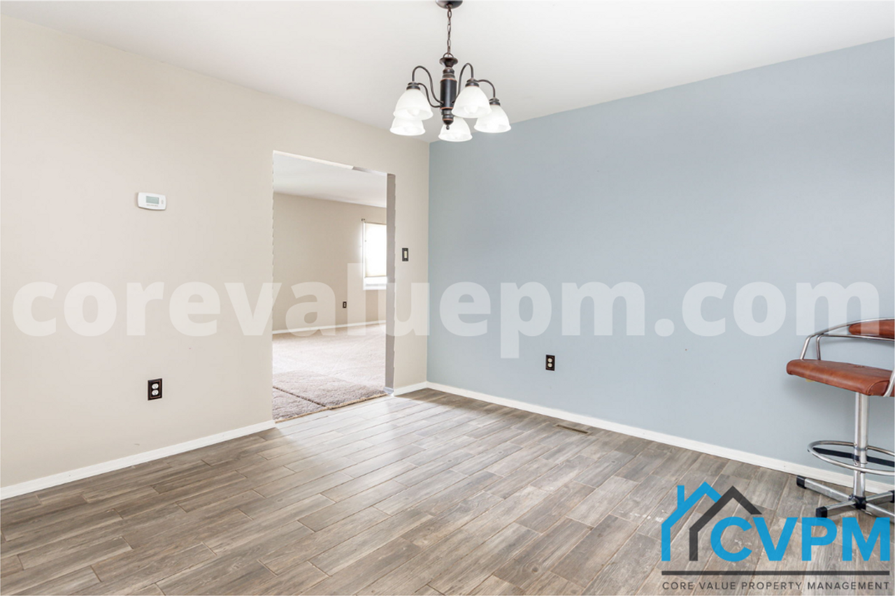 12110 Tulip Grove Dr - Photo 5 of 32