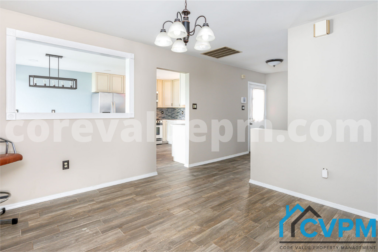 12110 Tulip Grove Dr - Photo 7 of 32