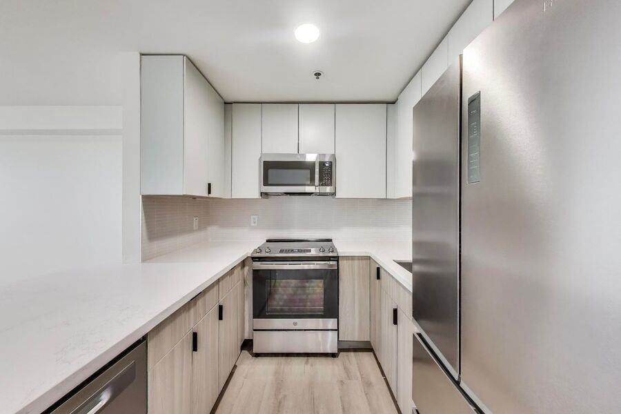 95 41st St #301 - Photo 6 of 25