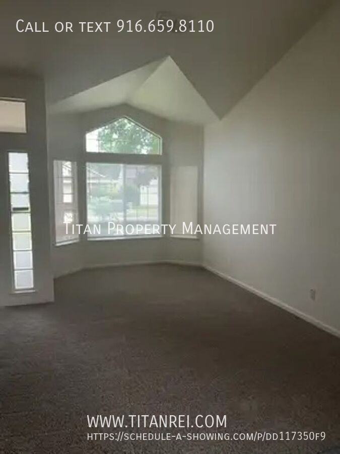 8652 Meandering Way - Photo 5 of 34