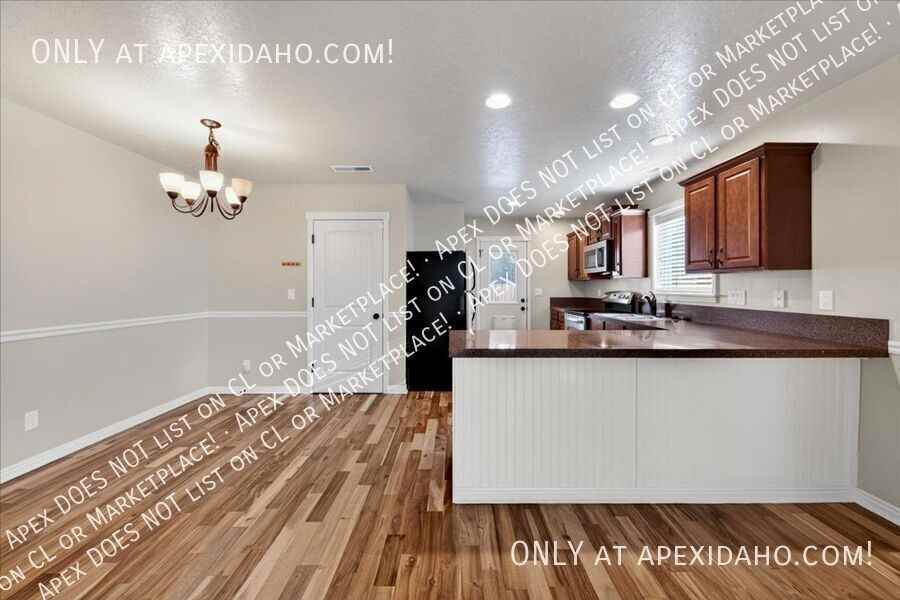 3202 W Gavin St - Photo 5 of 34