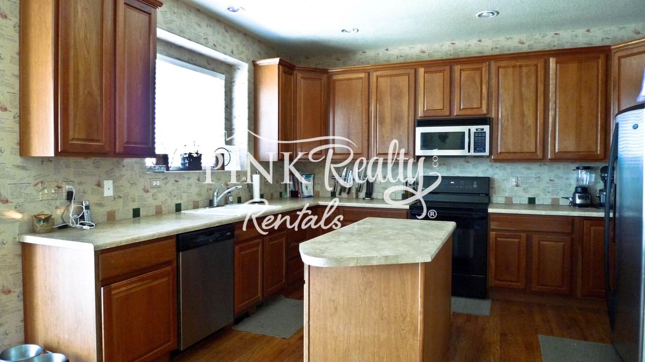 5516 Mountain Garland Dr - Photo 3 of 19