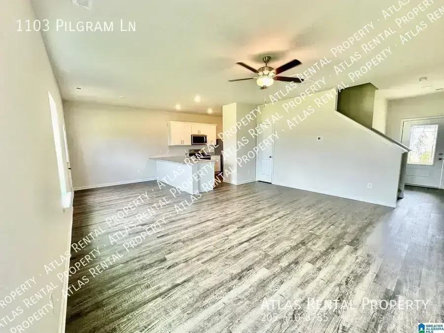 1103 Pilgrim Ln - Photo 5 of 12