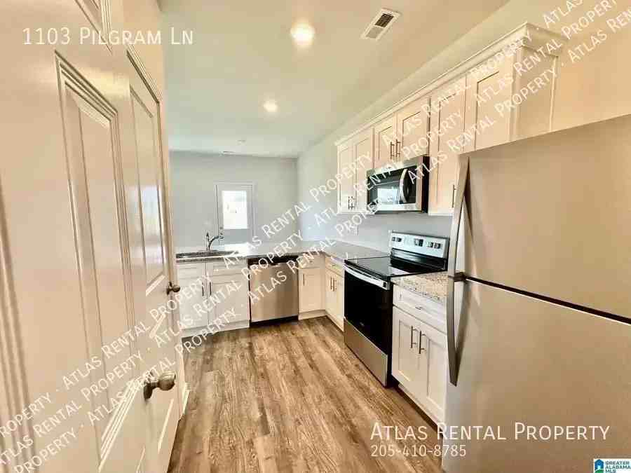 1103 Pilgrim Ln - Photo 7 of 12