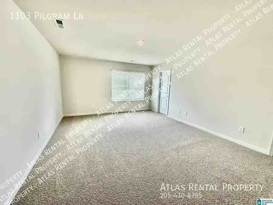 1103 Pilgrim Ln - Photo 2 of 12