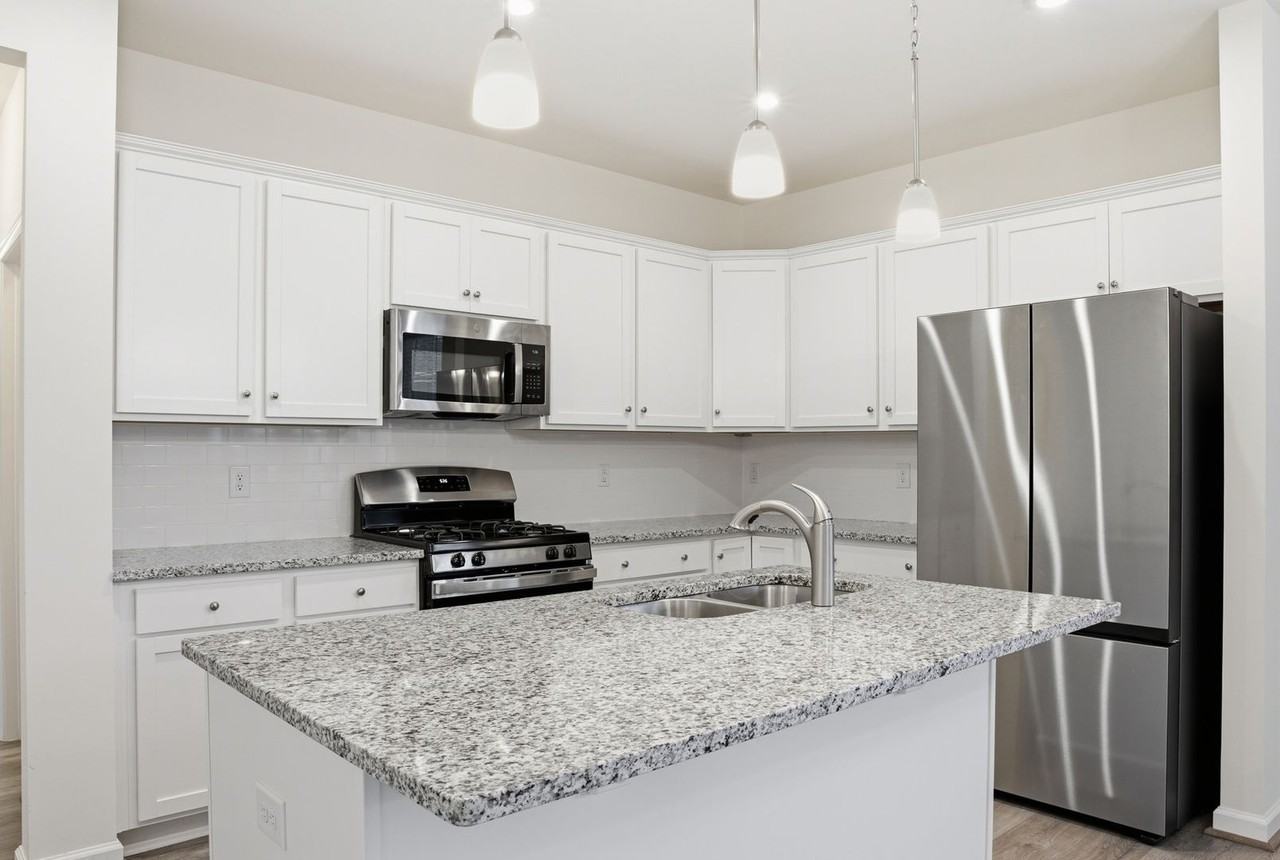 1521 Redoubt Rd - Photo 4 of 28