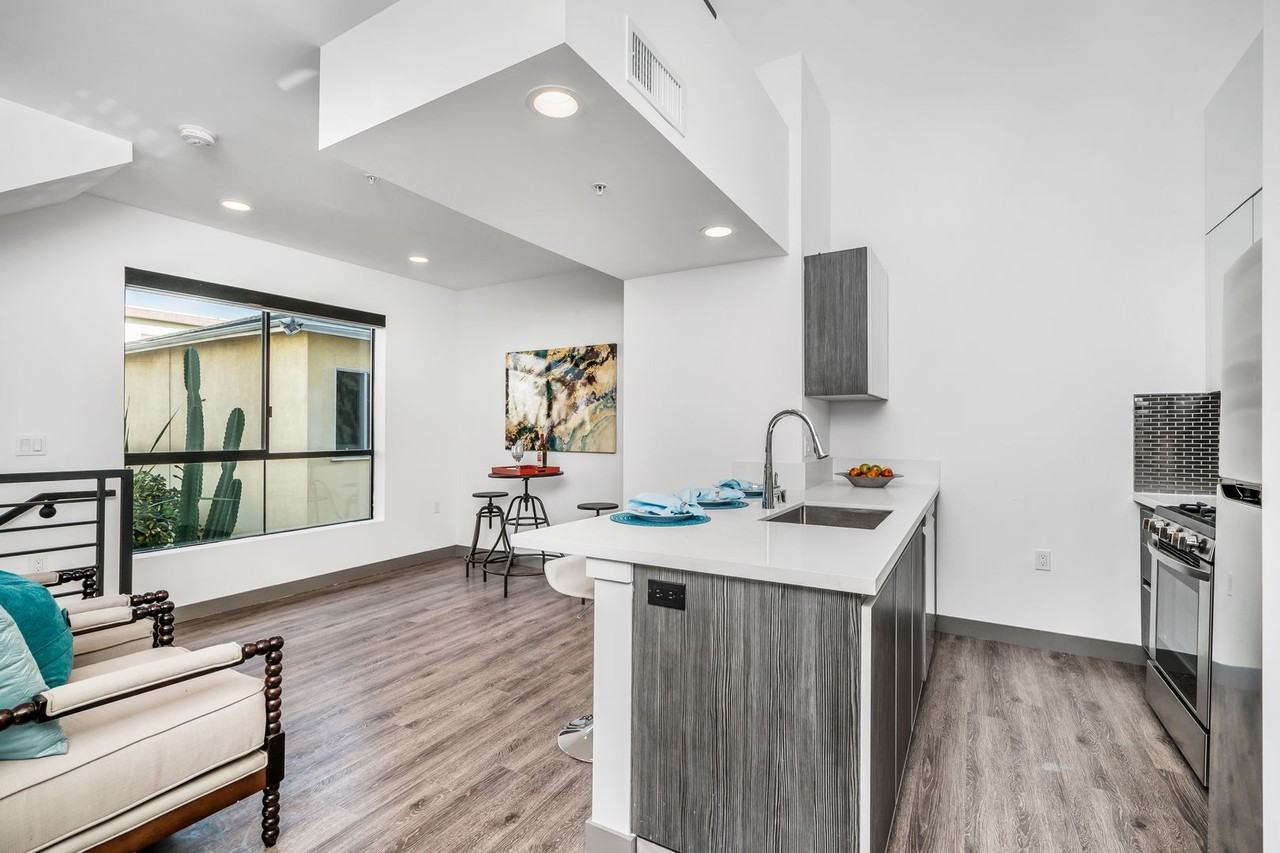 Townhouse in East Hollywood w/ Parking & Private Rooftop Deck! - Photo 4 of 12