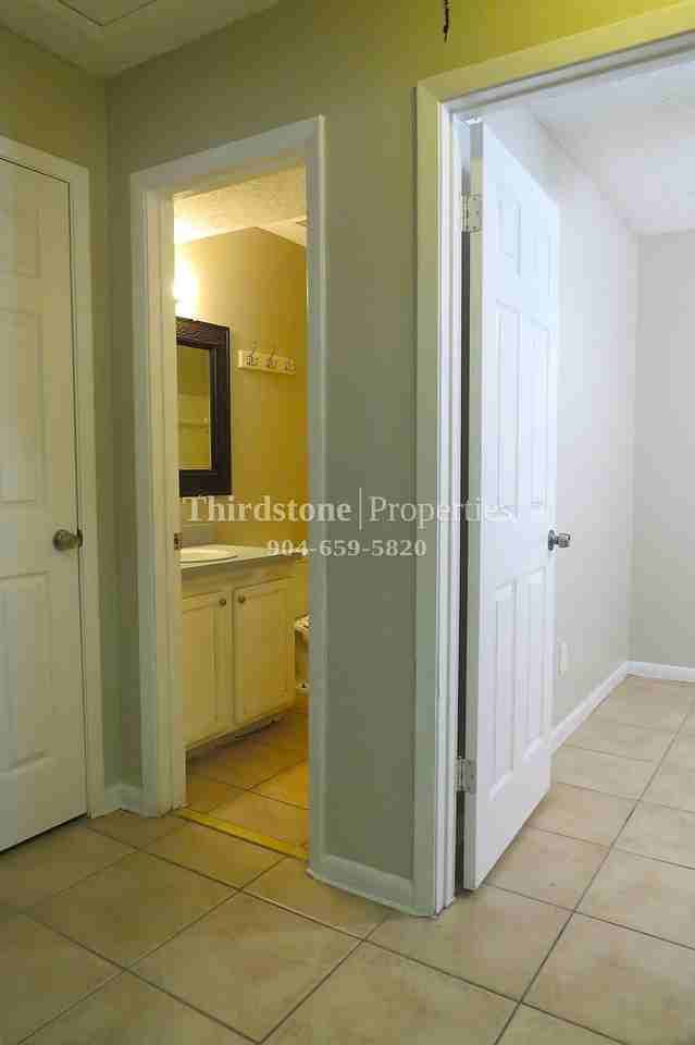 1324 Jefferson Ave #C - Photo 6 of 16