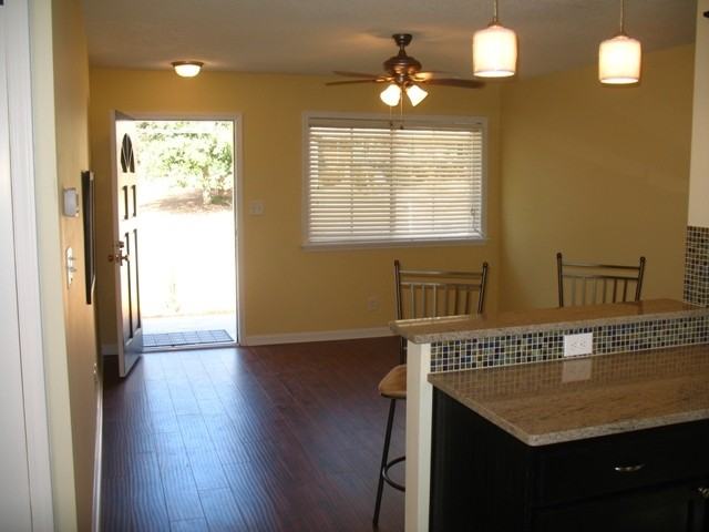 255 Ferncliff Dr - Photo 3 of 15