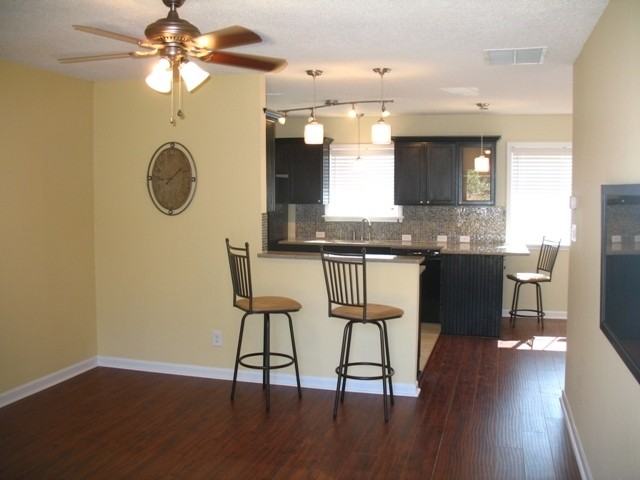 255 Ferncliff Dr - Photo 4 of 15