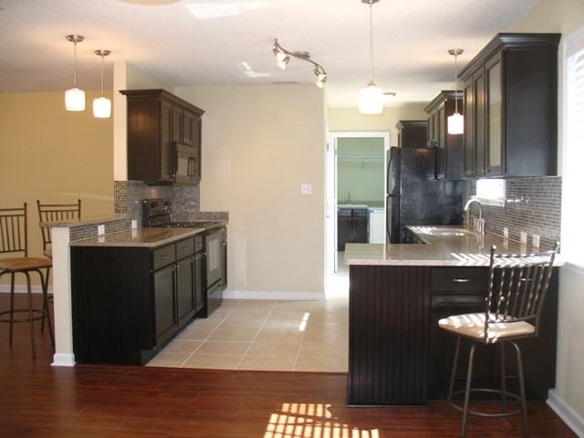 255 Ferncliff Dr - Photo 5 of 15