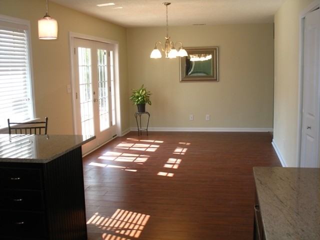 255 Ferncliff Dr - Photo 6 of 15