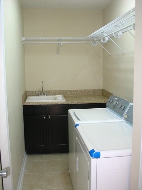 255 Ferncliff Dr - Photo 7 of 15