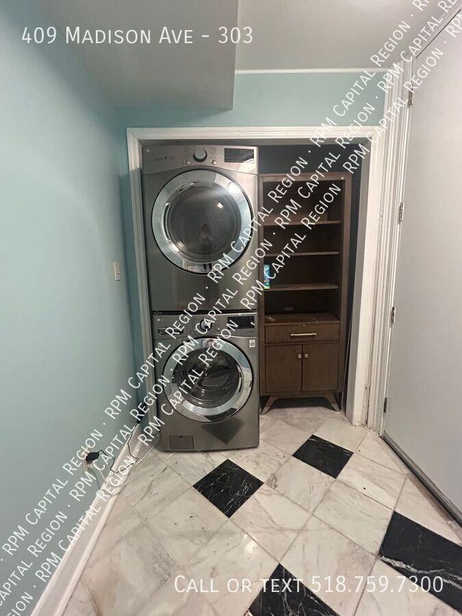 409 Madison Ave #303 - Photo 3 of 12