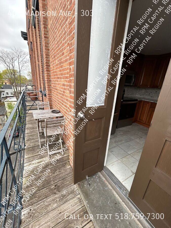 409 Madison Ave #303 - Photo 6 of 12