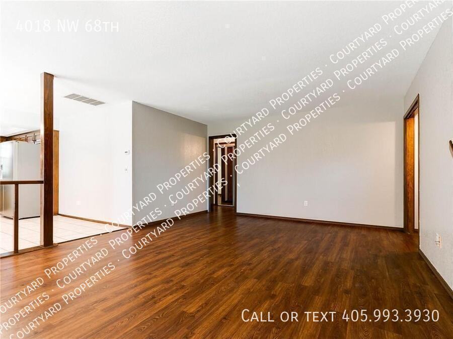 4018 Nw 68th St - Photo 6 of 30