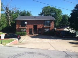 featured image of 800 W Berry St