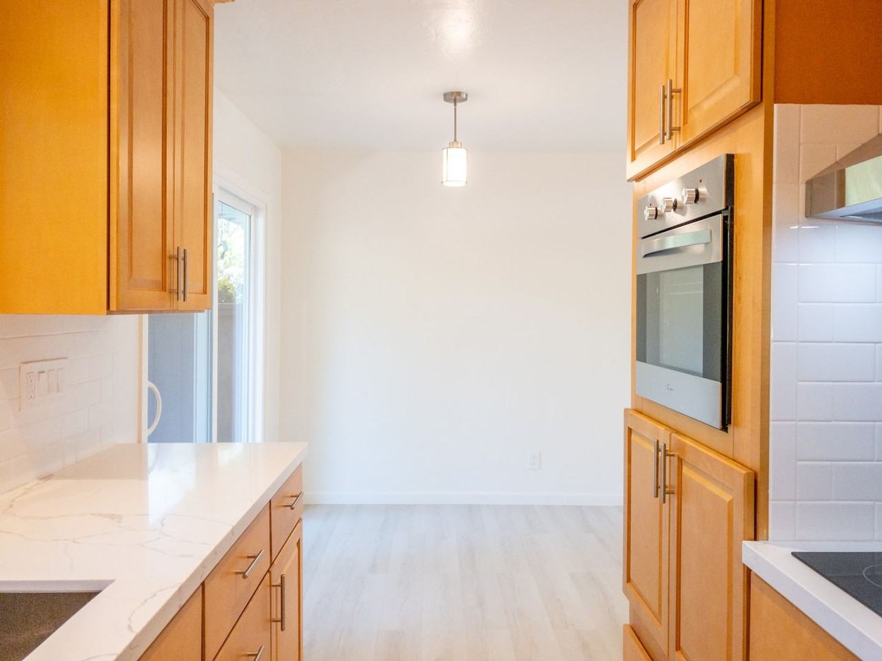 10 Park Ave #02 - Photo 2 of 24