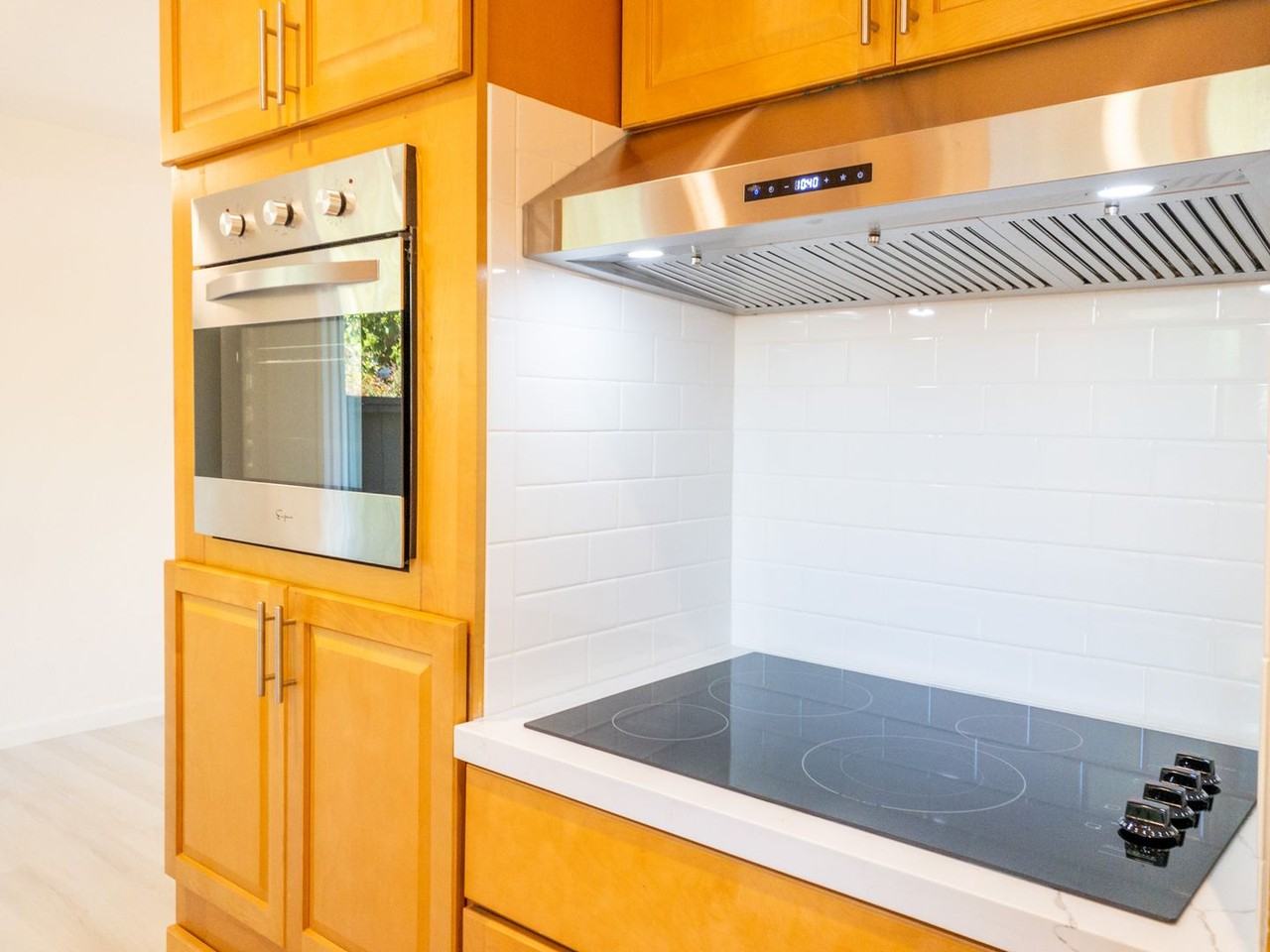 10 Park Ave #02 - Photo 3 of 24