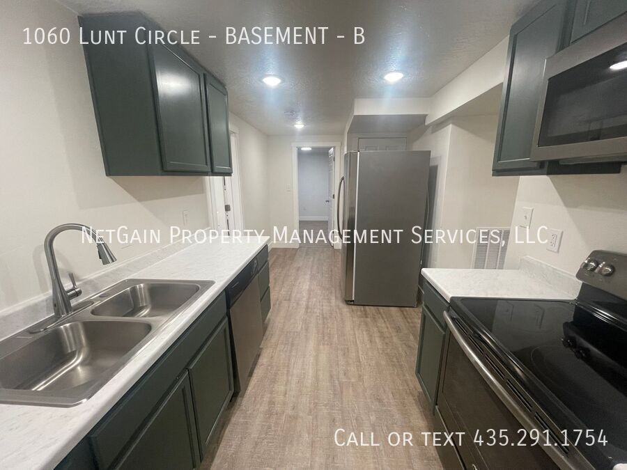 1060 Lunt Cir Bsmt #B - Photo 7 of 18