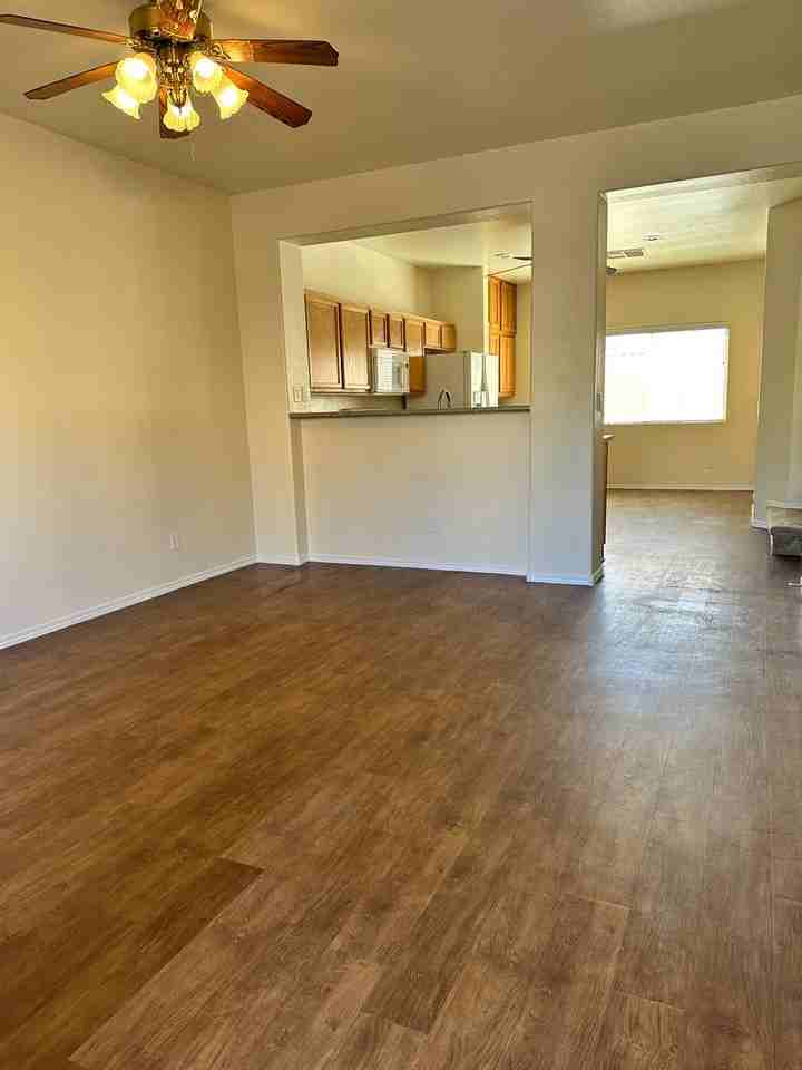 6360 Pebblecreek Lodge Way - Photo 3 of 11