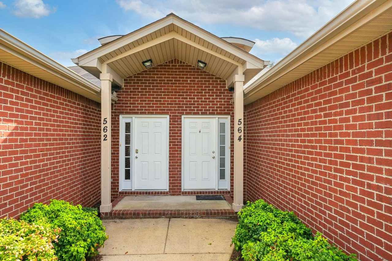 564 Rose Cottage Cir - Photo 5 of 36