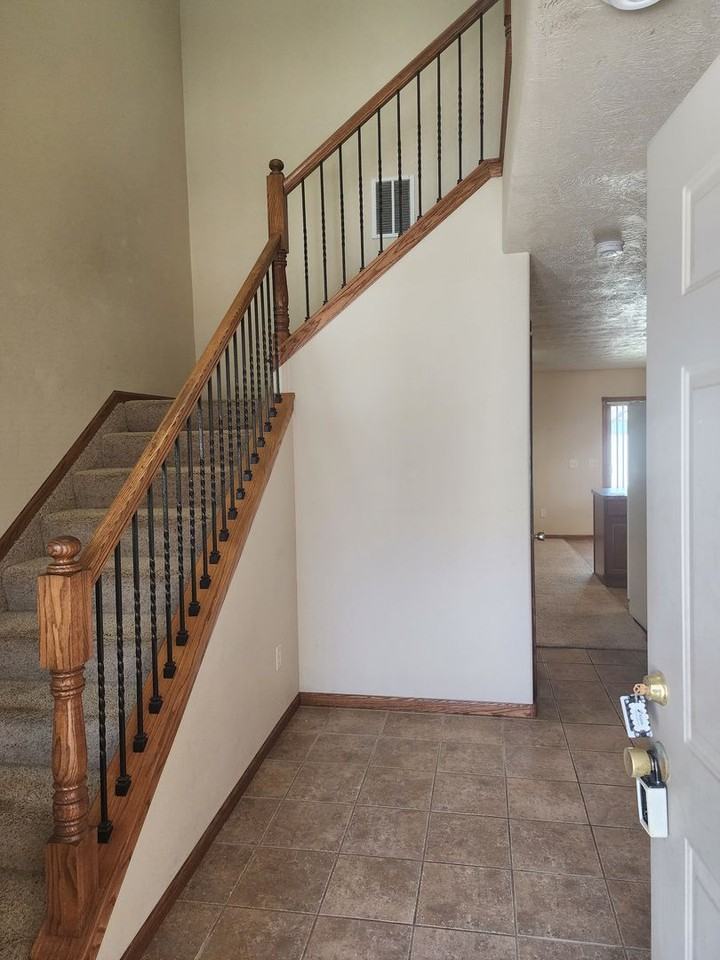 3303 W Bitterroot St - Photo 4 of 26