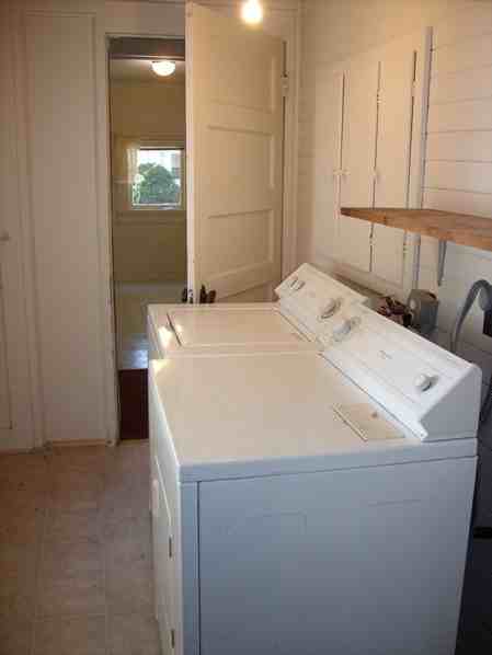 1011 Almaden St - Photo 5 of 11