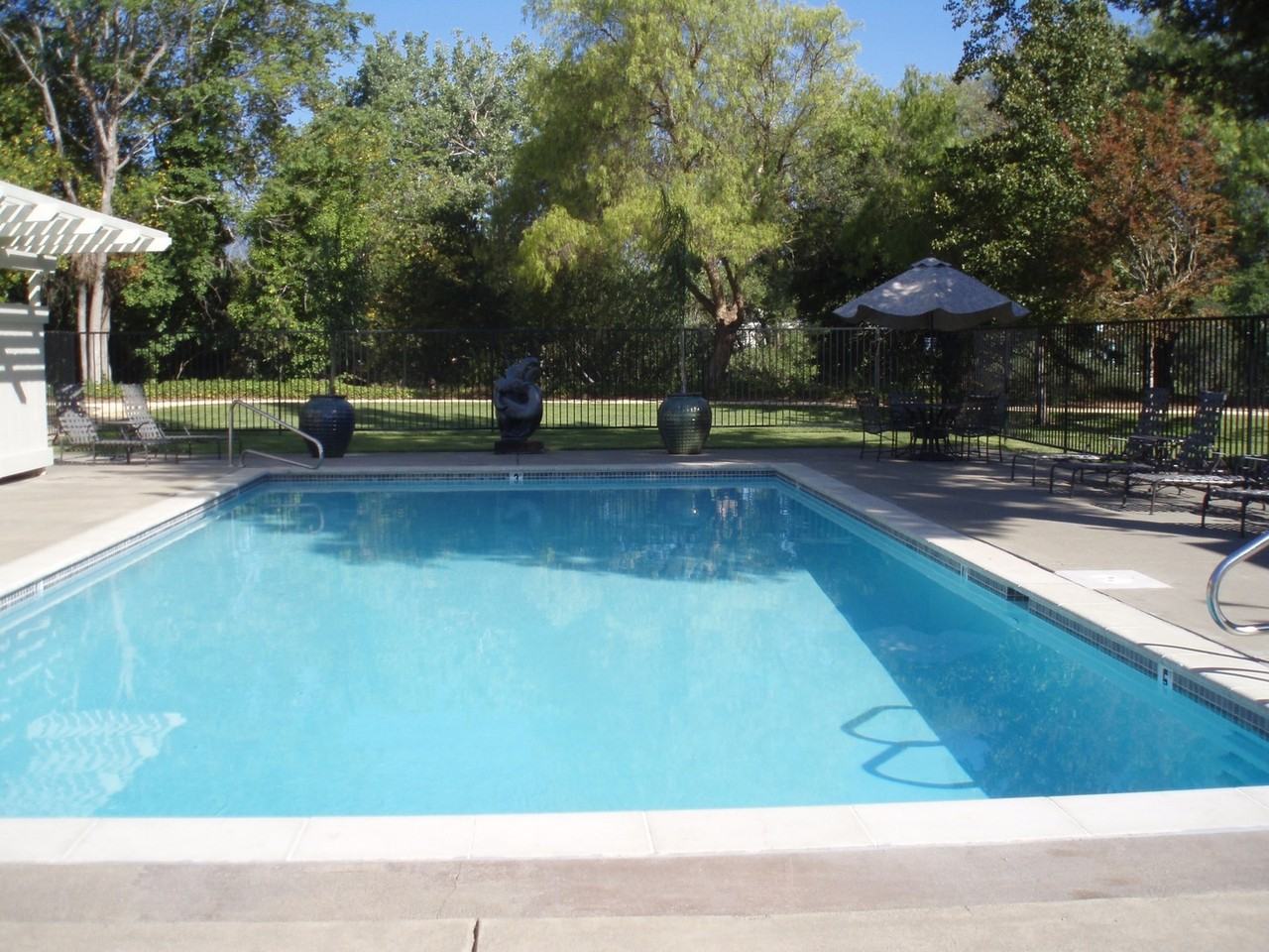 160 Tuscany Pl - Photo 3 of 4