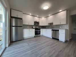 featured image of 2406 Arlington Ave