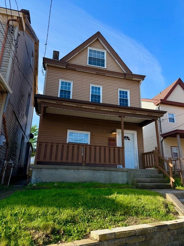 2406 Arlington Ave - Photo 7 of 45