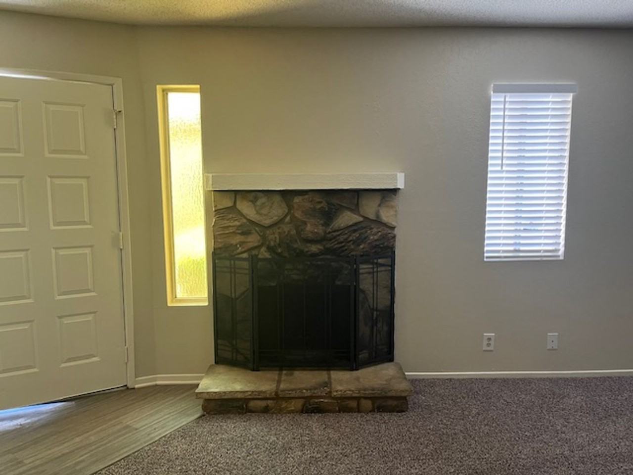 2600 Chandler Ct - Photo 2 of 22