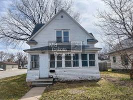 featured image of 401 W 11th Ave