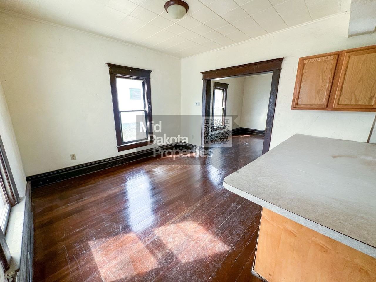 401 W 11th Ave - Photo 3 of 13