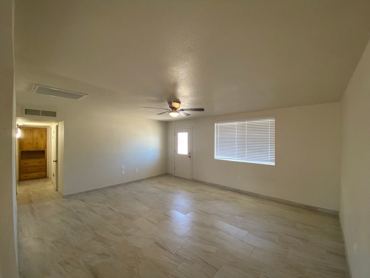 1934 Miami Ave - Photo 3 of 15