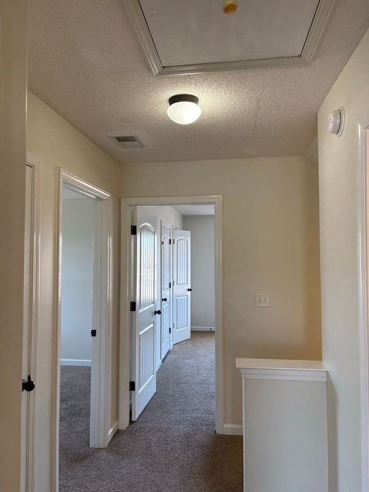 1057 Kentshire Cv - Photo 5 of 17