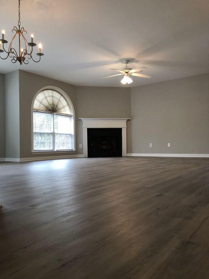 211 Ivy Glen Ct - Photo 4 of 15