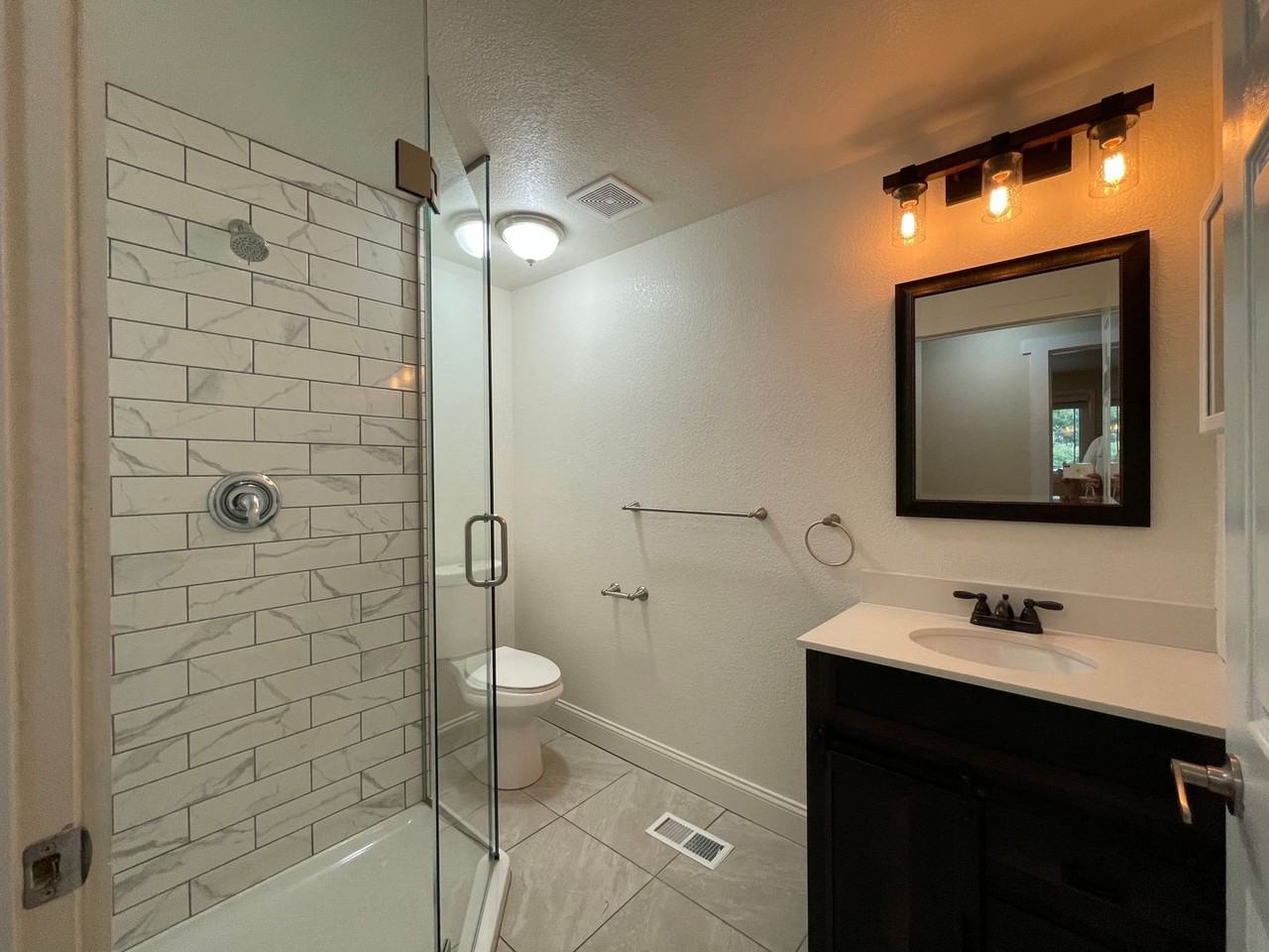 4272 Graham Ct - Photo 7 of 21