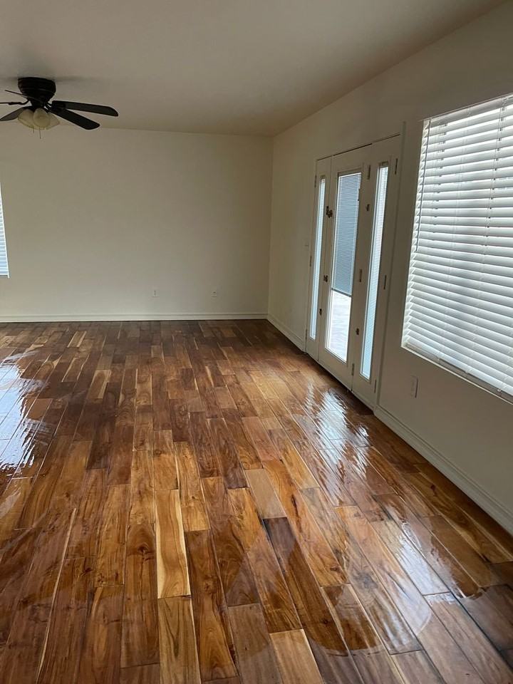 2728 S Sawyer Cir - Photo 4 of 20