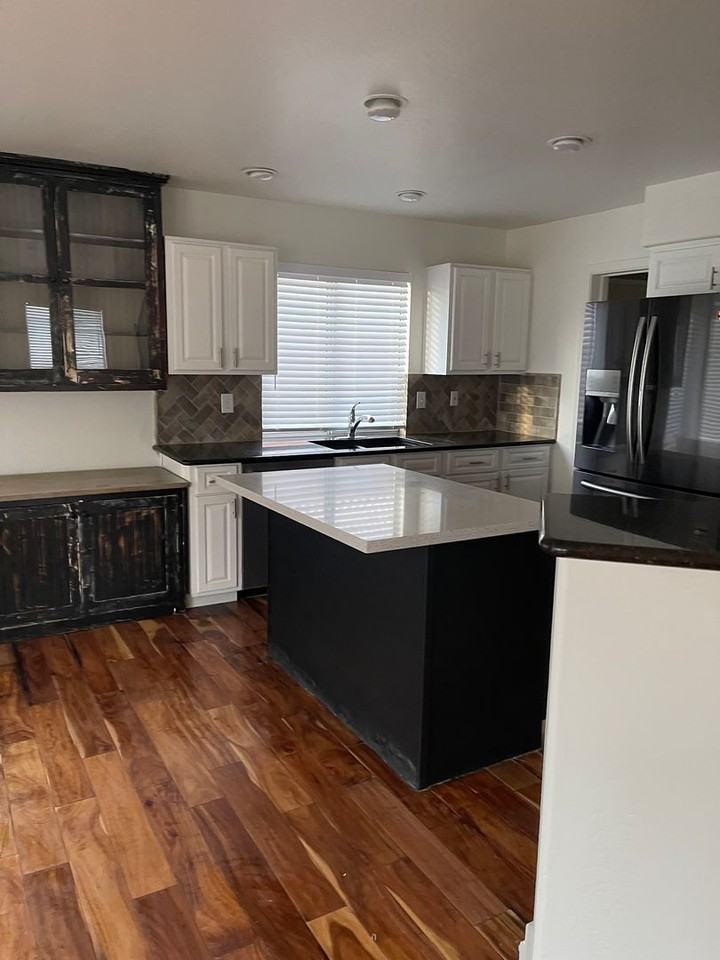 2728 S Sawyer Cir - Photo 7 of 20