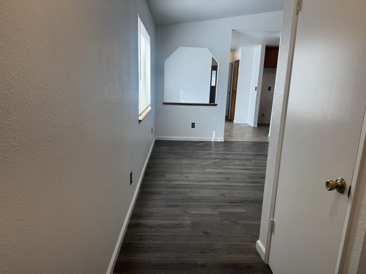 244 N 5th Ave - Photo 2 of 18