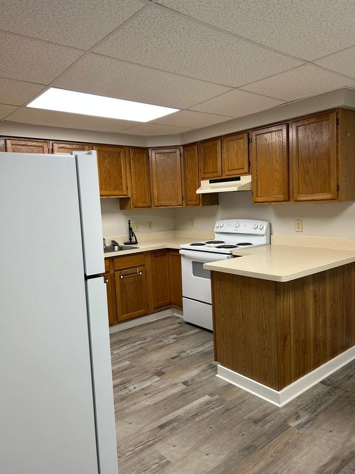 153 W Seneca St #1 - Photo 4 of 28