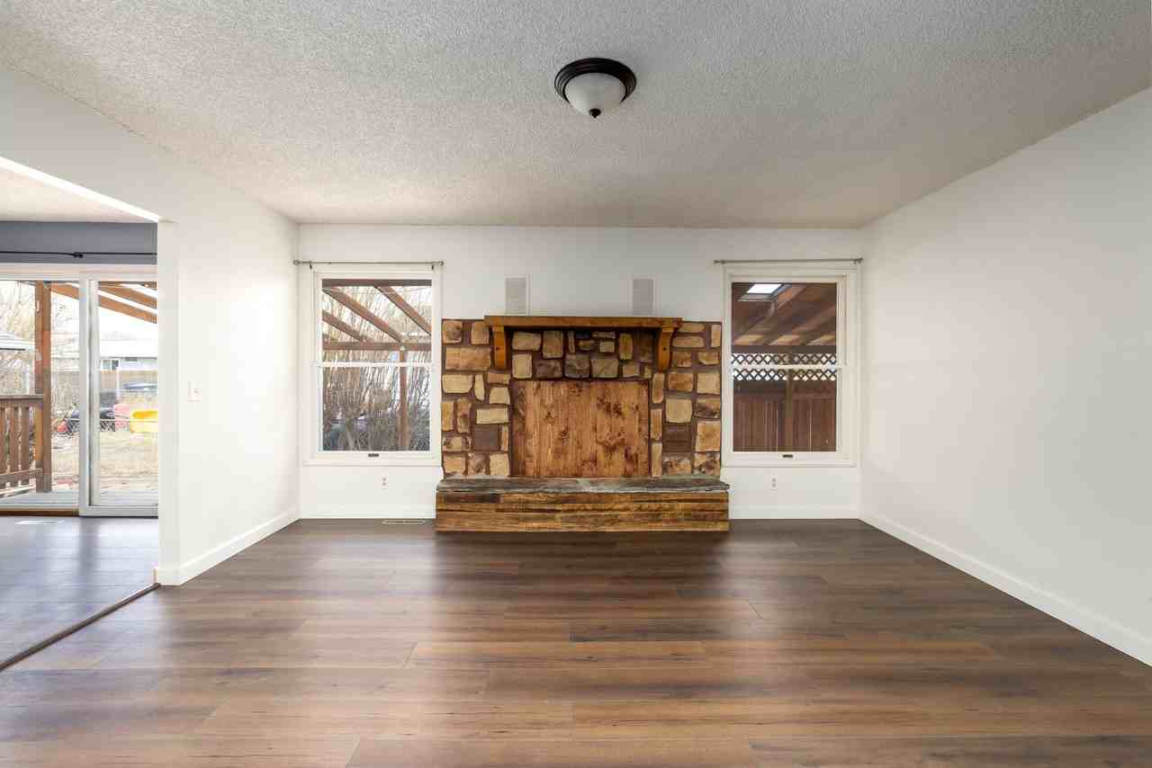 1105 W Maryland Ln - Photo 3 of 25