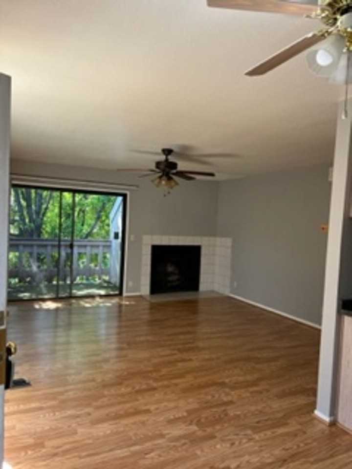 2200 Notre Dame Blvd #7 - Photo 4 of 13