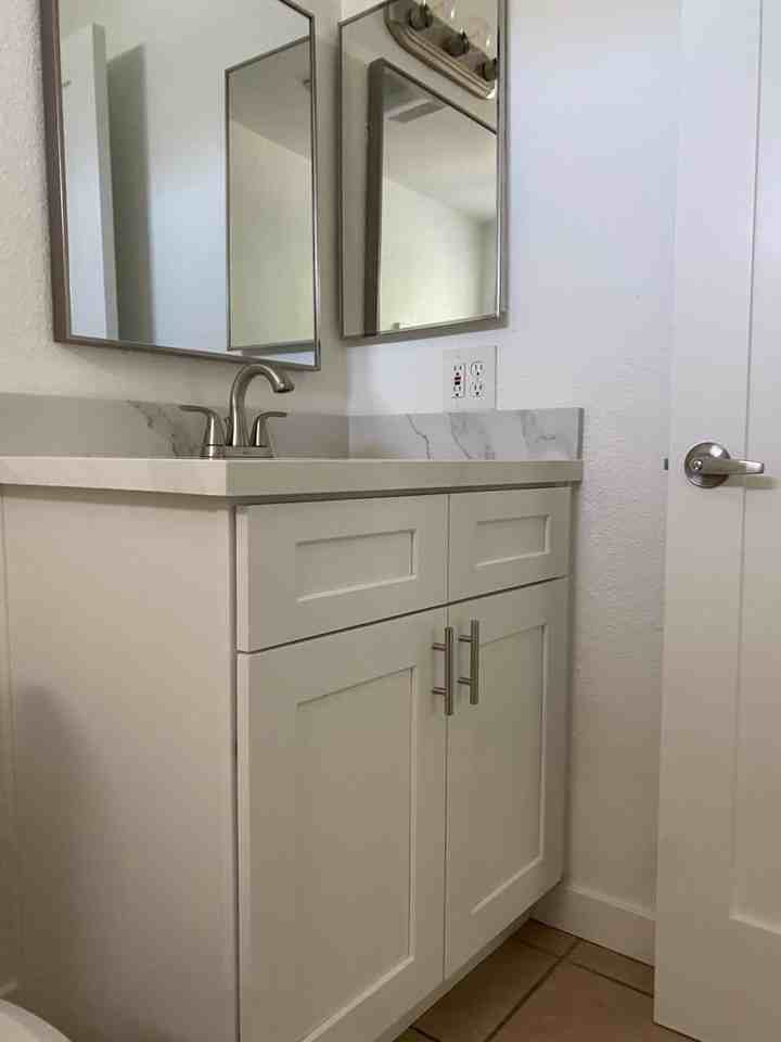 1425 Louise Dr - Photo 5 of 16