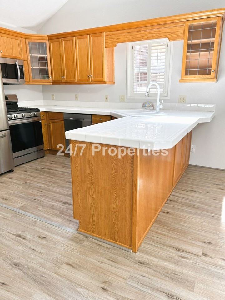 8780 Sw Washington Dr - Photo 5 of 24