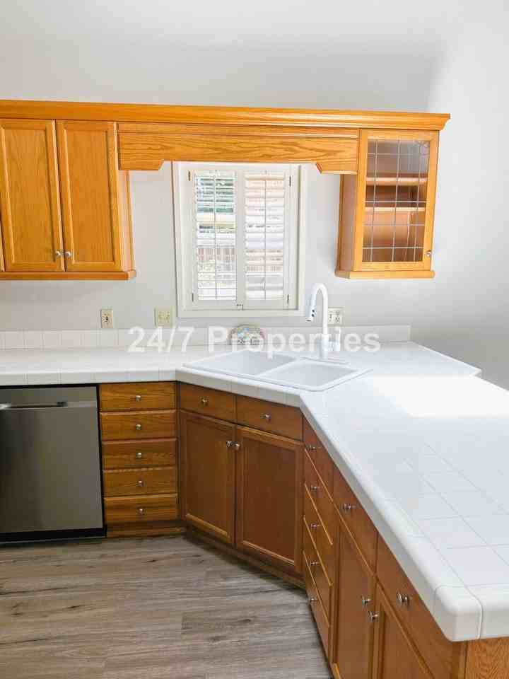 8780 Sw Washington Dr - Photo 6 of 24