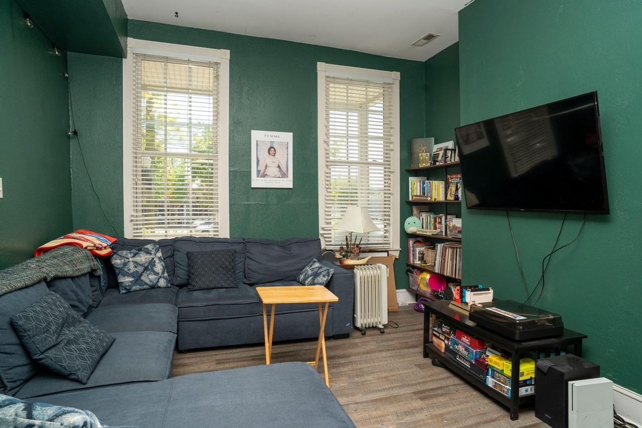 1904 W Main St - Photo 6 of 15