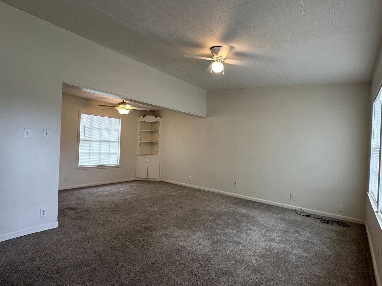 4309 Yucca St - Photo 2 of 10